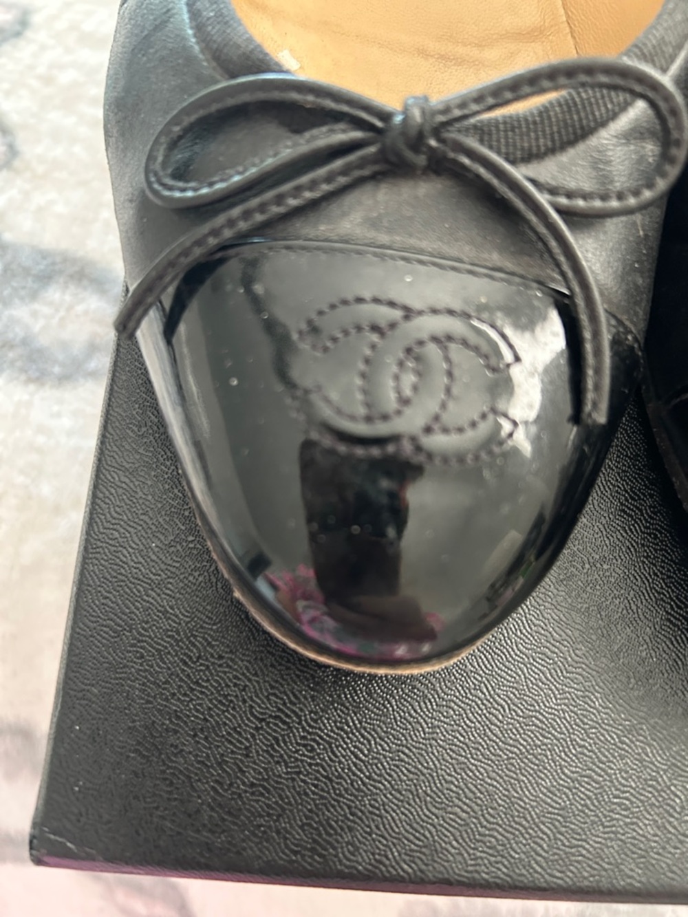 CHANEL Black Leather Cap-Toe Ballet Flats with Bow - Picture 4 of 7